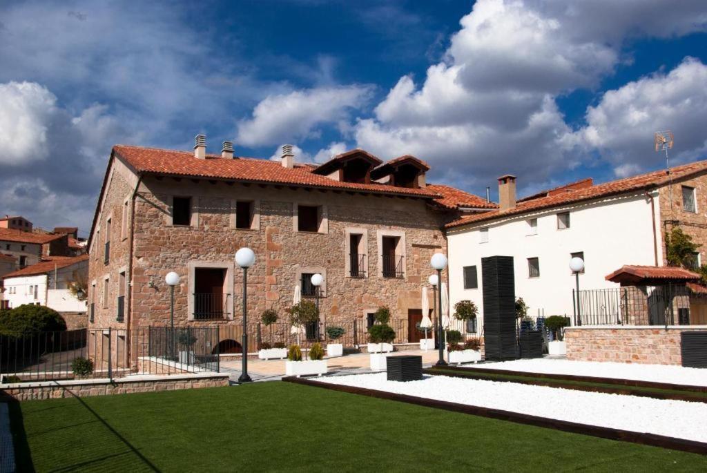 Hotel Palacio Ivan Tarin Monteagudo del Castillo 外观 照片